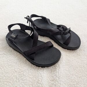 Chacos classic adjustable strap sandals all black